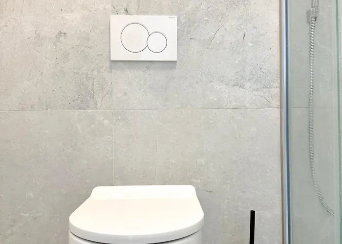 Family And Business Three Daire *