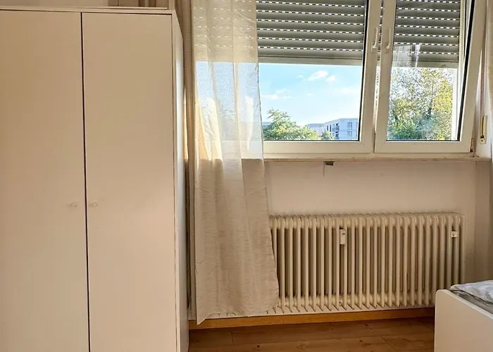 Family And Business Three Daire *