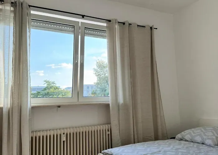 Family And Business Three Daire Mannheim